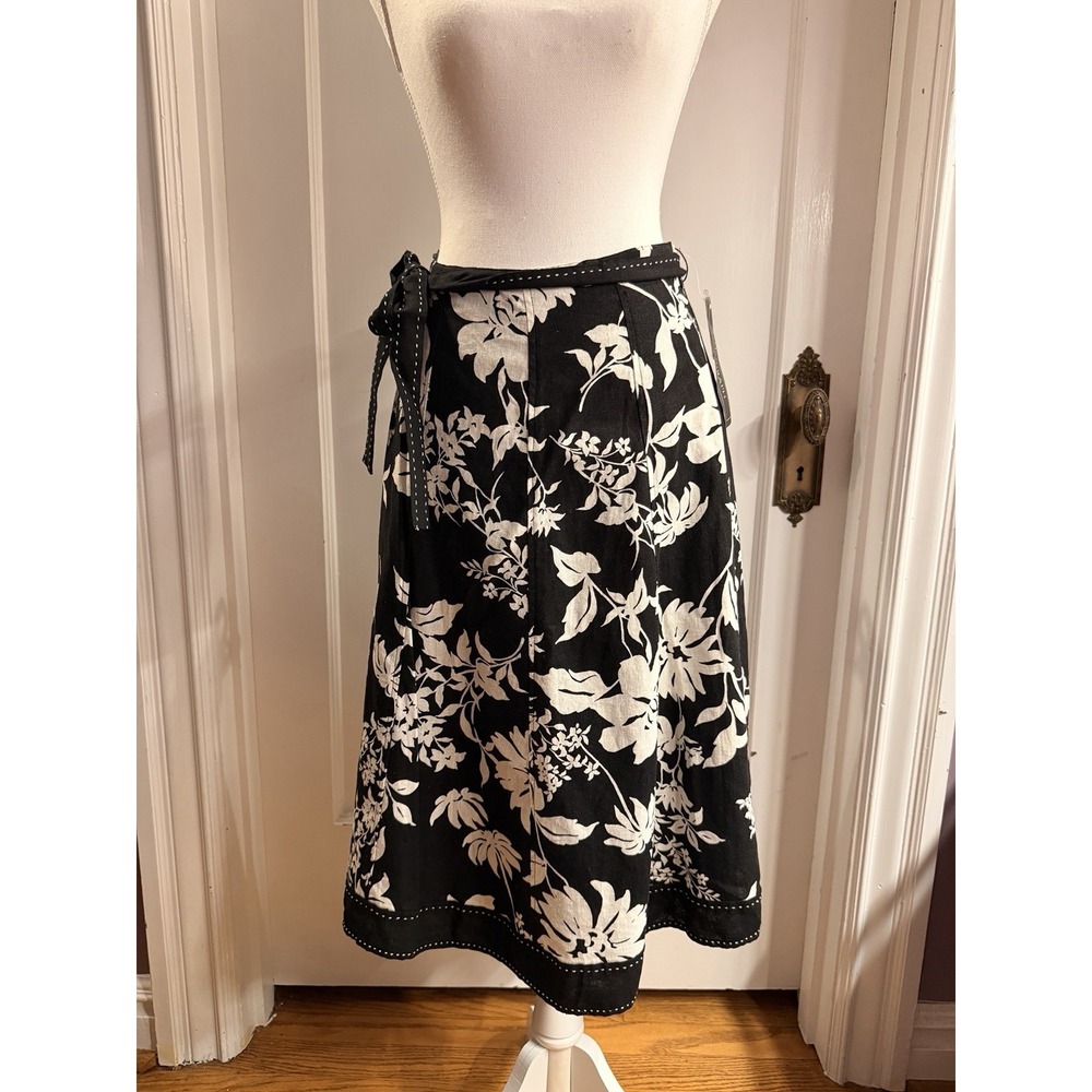 Autograph New York Women's Black And White Floral‎ Print Skirt Size 4